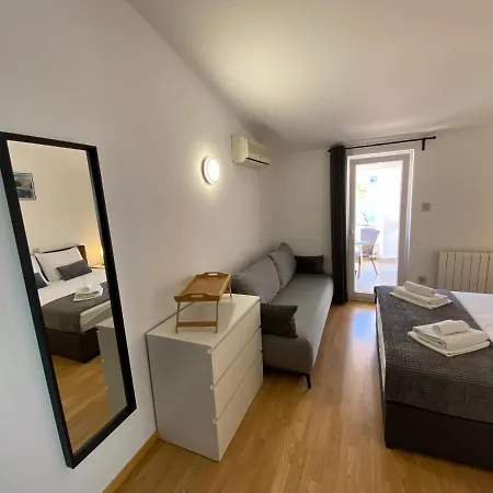 マリトン アパート *