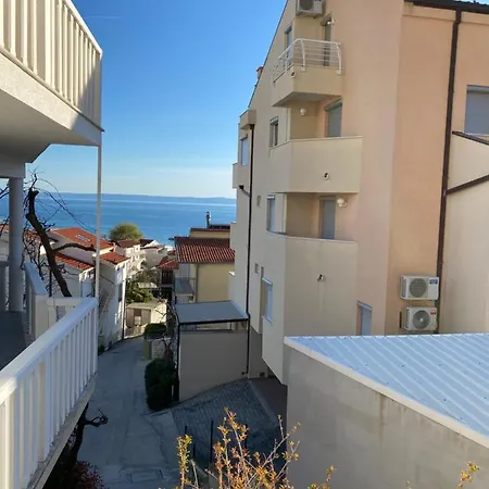 アパート マリトン