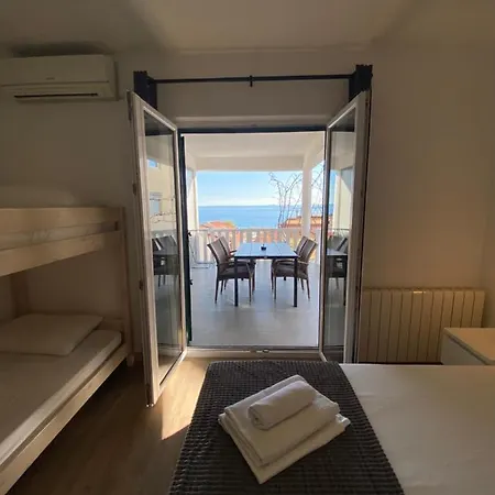 マリトン アパート