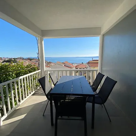 アパート マリトン