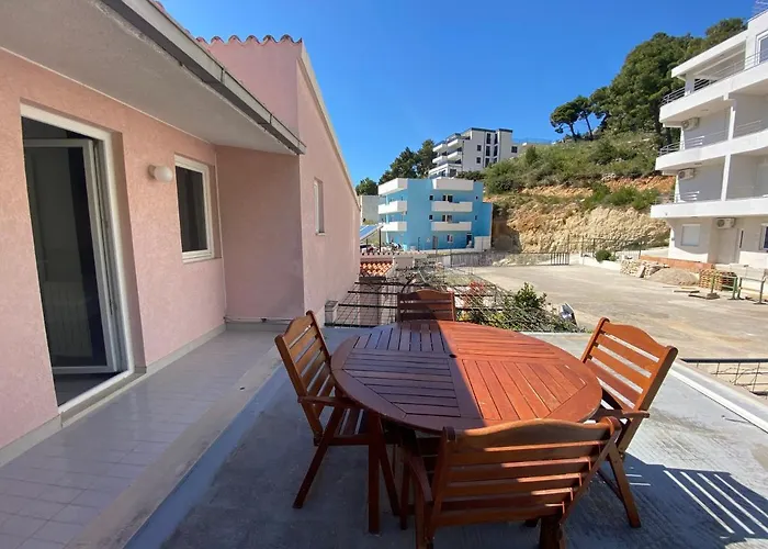 Maritom * באסקה וודה