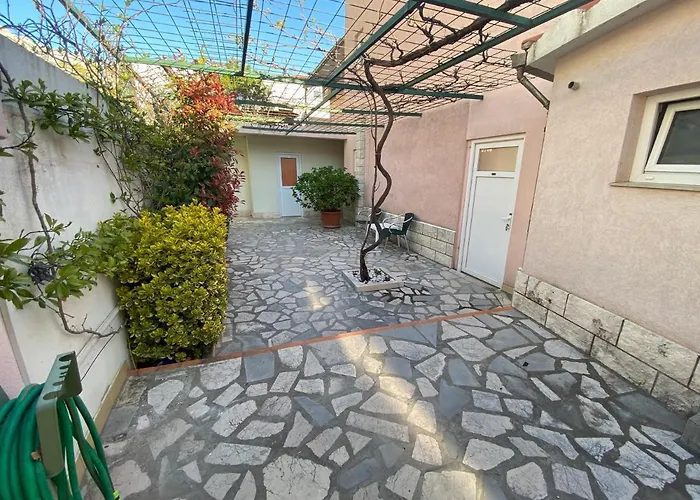 Apartament Maritom *